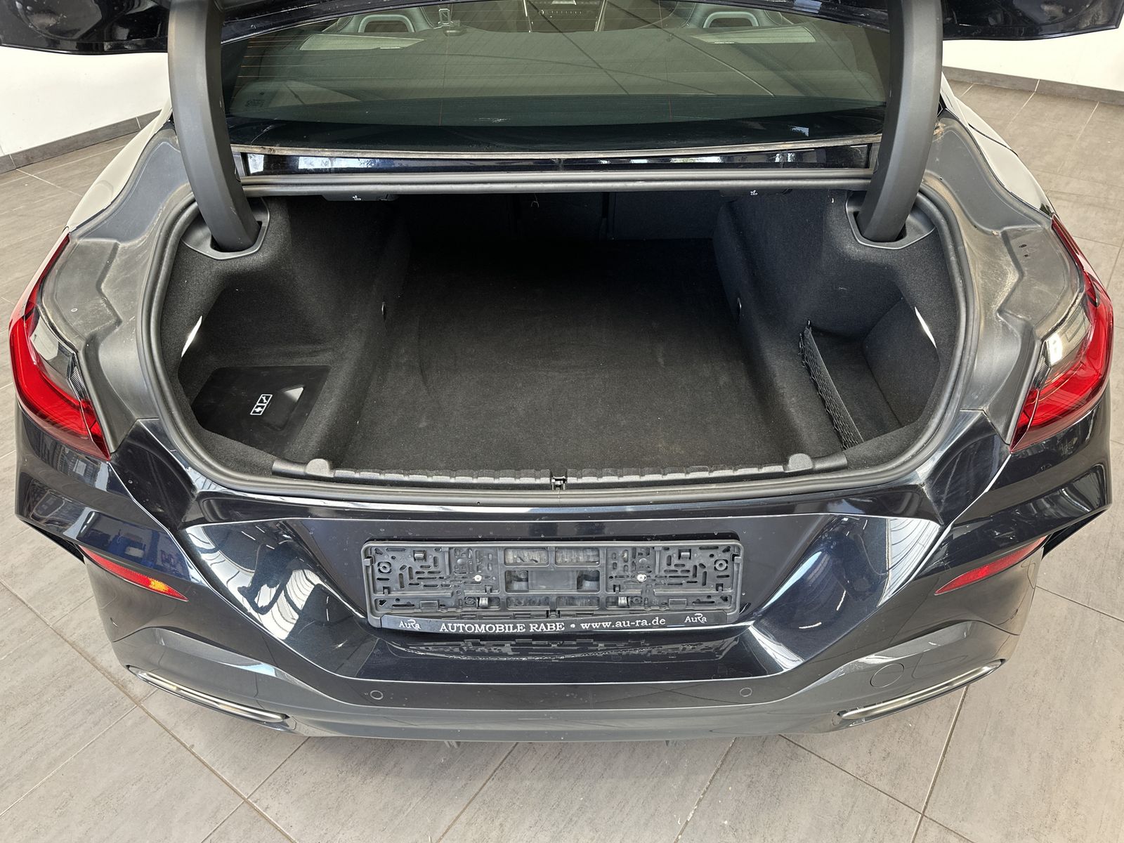 Fahrzeugabbildung BMW M850i xDrive Gran Coupé NAV+LASER+H&K+20ZO+360°
