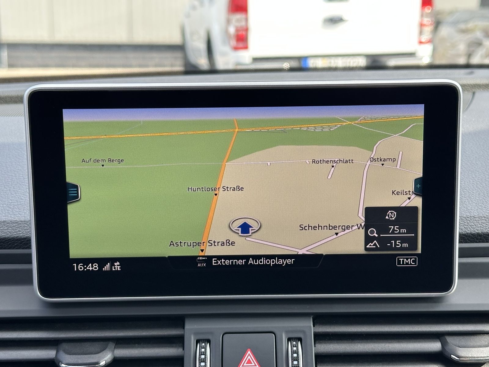 Fahrzeugabbildung Audi Q5 50 TFSI e Quattro S-Line NAV+LED+LUFTFAHRWERK