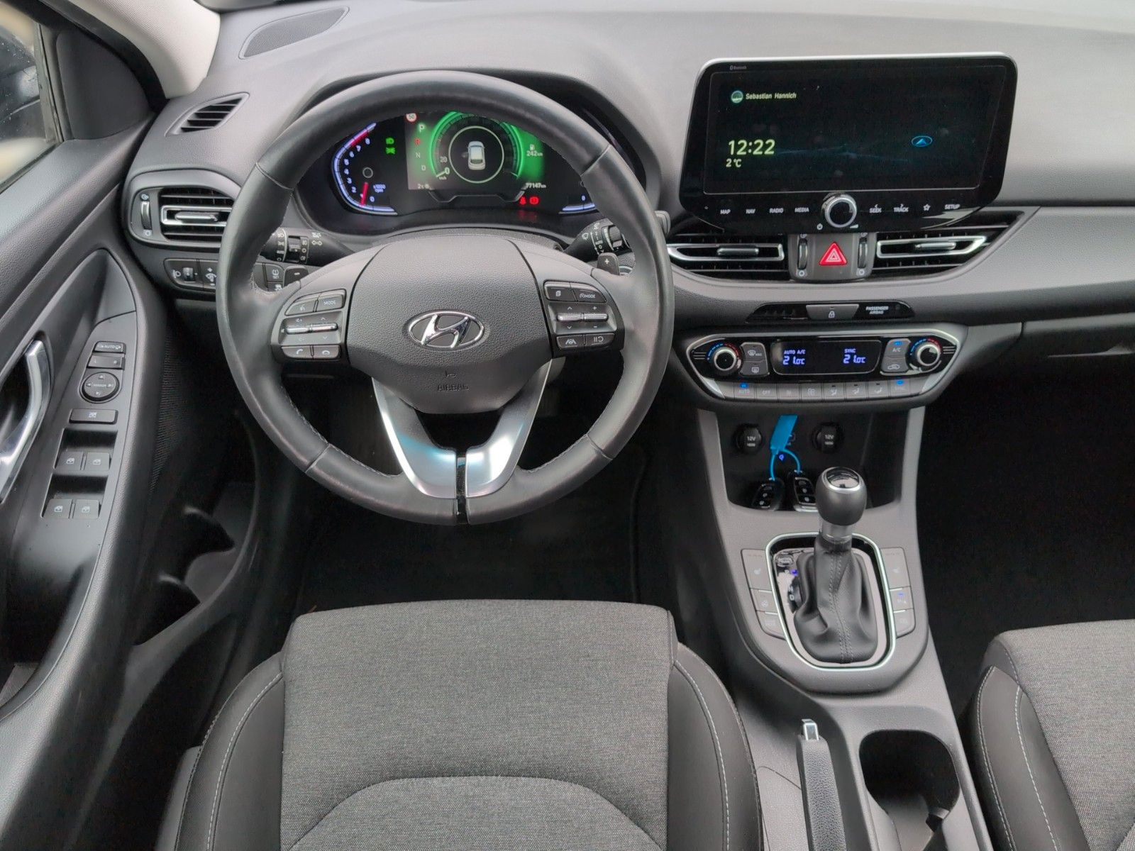 Fahrzeugabbildung Hyundai i30 KOMBI 1.5T 7DCT EDITION 30+ GARANTIE9/28 1HD