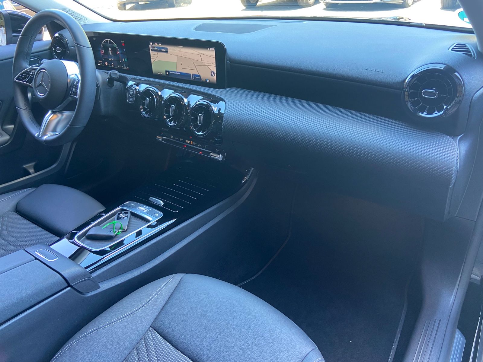 Mercedes-Benz A 180d Kamera Leder LED foto 15