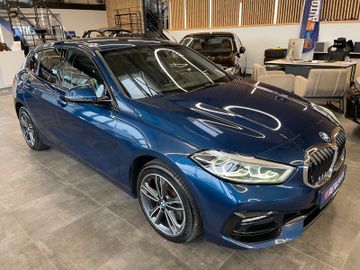 BMW 118 d Sport Line *LED*PDC*CARPLAY*TOUCH*SHZ*TEMP