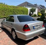 Mercedes-Benz C180 W202 Limousine - Mercedes-Benz aus 1999: 180 C