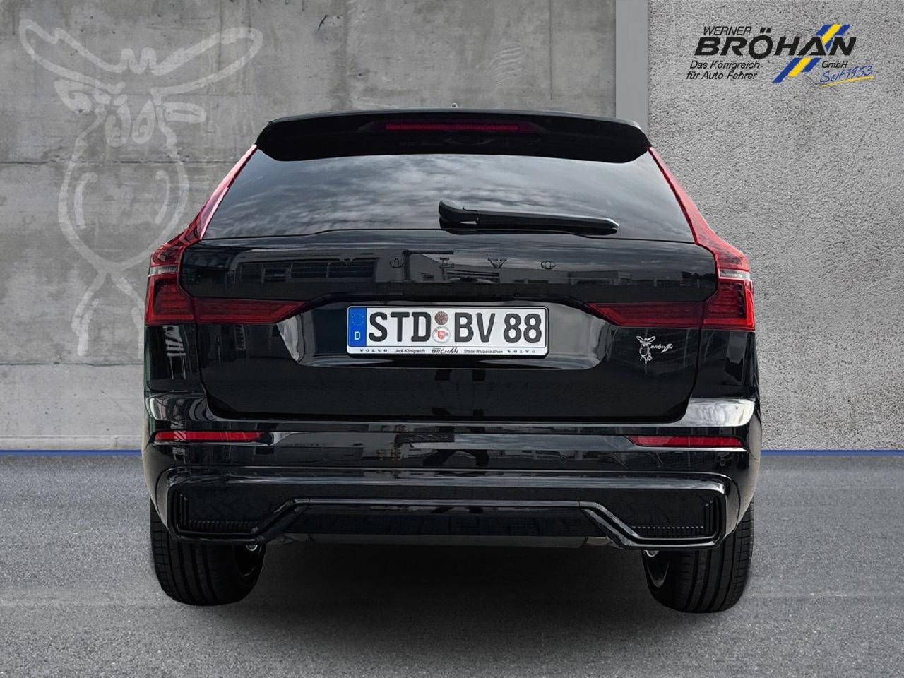 Fahrzeugabbildung Volvo XC60 B5 Benzin AWD Plus Black Edition
