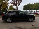 Audi Q7 3.0 TDI quattro tiptronic - - schwarze Audi Q7