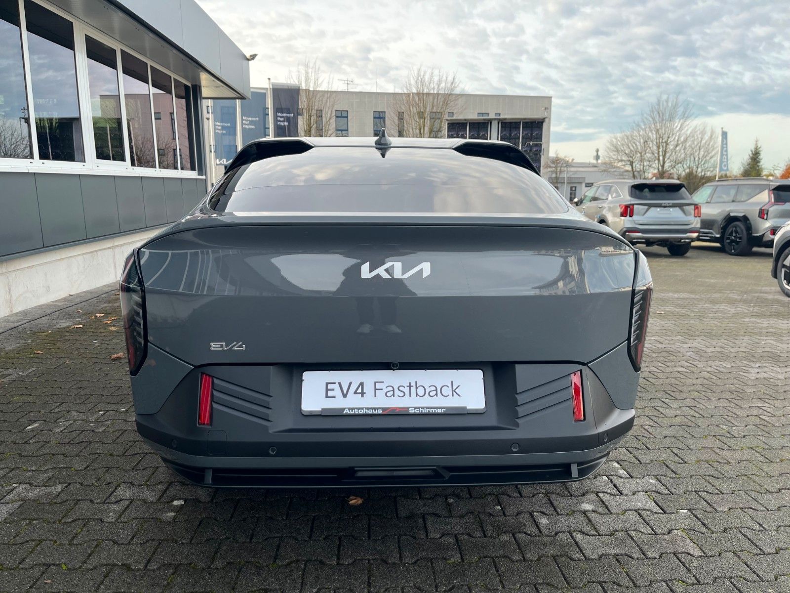 Fahrzeugabbildung Kia EV4 81 kWh 150 kW Earth UP TE WIC DWP D S GD