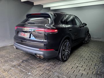 Porsche Cayenne - 6