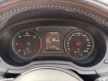 Audi Q3 2.0TDI quattro S-Line*PANO*LED*NAVI*KAMERA