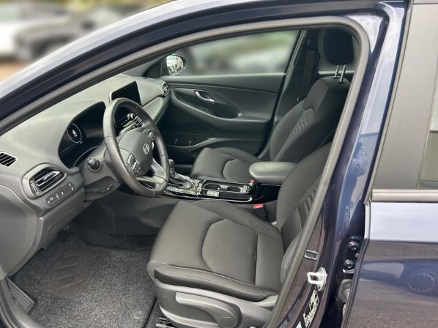 Fahrzeugabbildung Hyundai i30 Advantage Navi Digitales Cockpit LED Apple C