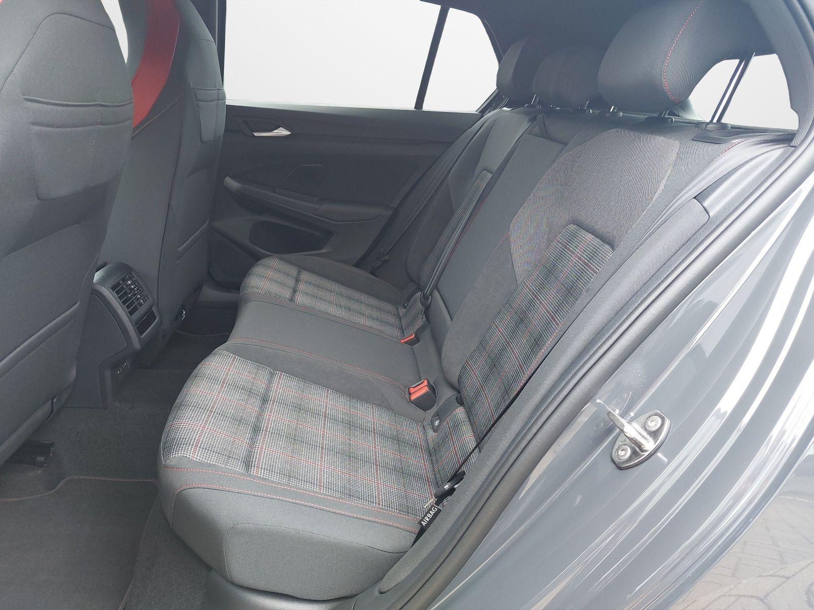 Volkswagen Golf GTI 2.0 TSI DSG  HeadUp Navi LED Kamera PDC foto 11