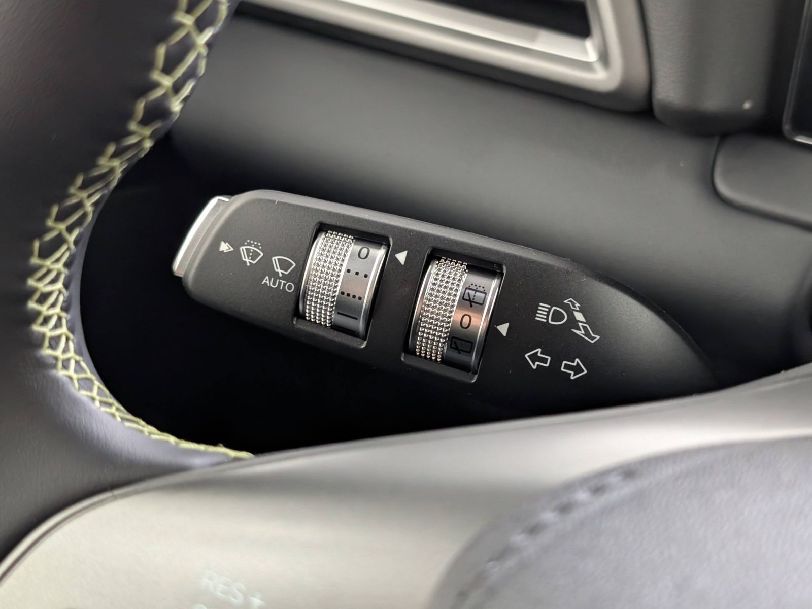 BYD ATTO 2 DM-i Boost Glasdach SHZ Kamera – Bild 34