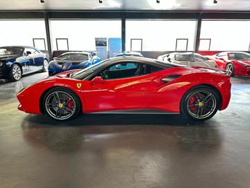2015 Ferrari 488 GTB 照片 9