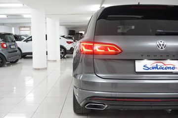 Volkswagen Touareg - 9
