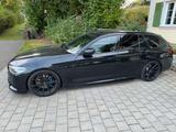 BMW 530d xDrive Touring M Sport*Leder*20"*Voll