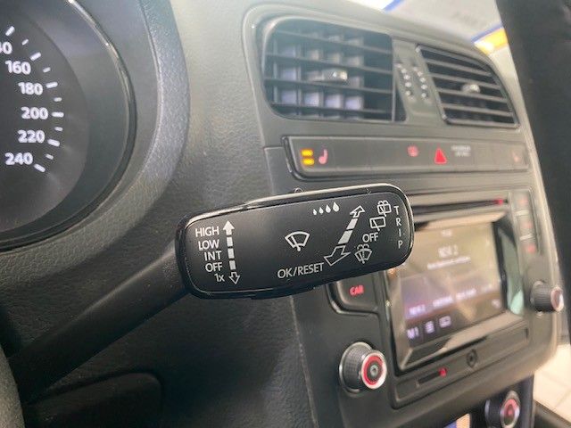 Fahrzeugabbildung Volkswagen Polo V 1.0 TSI TRENDLINE KLIMA/SHZ/NEBEL/AHK