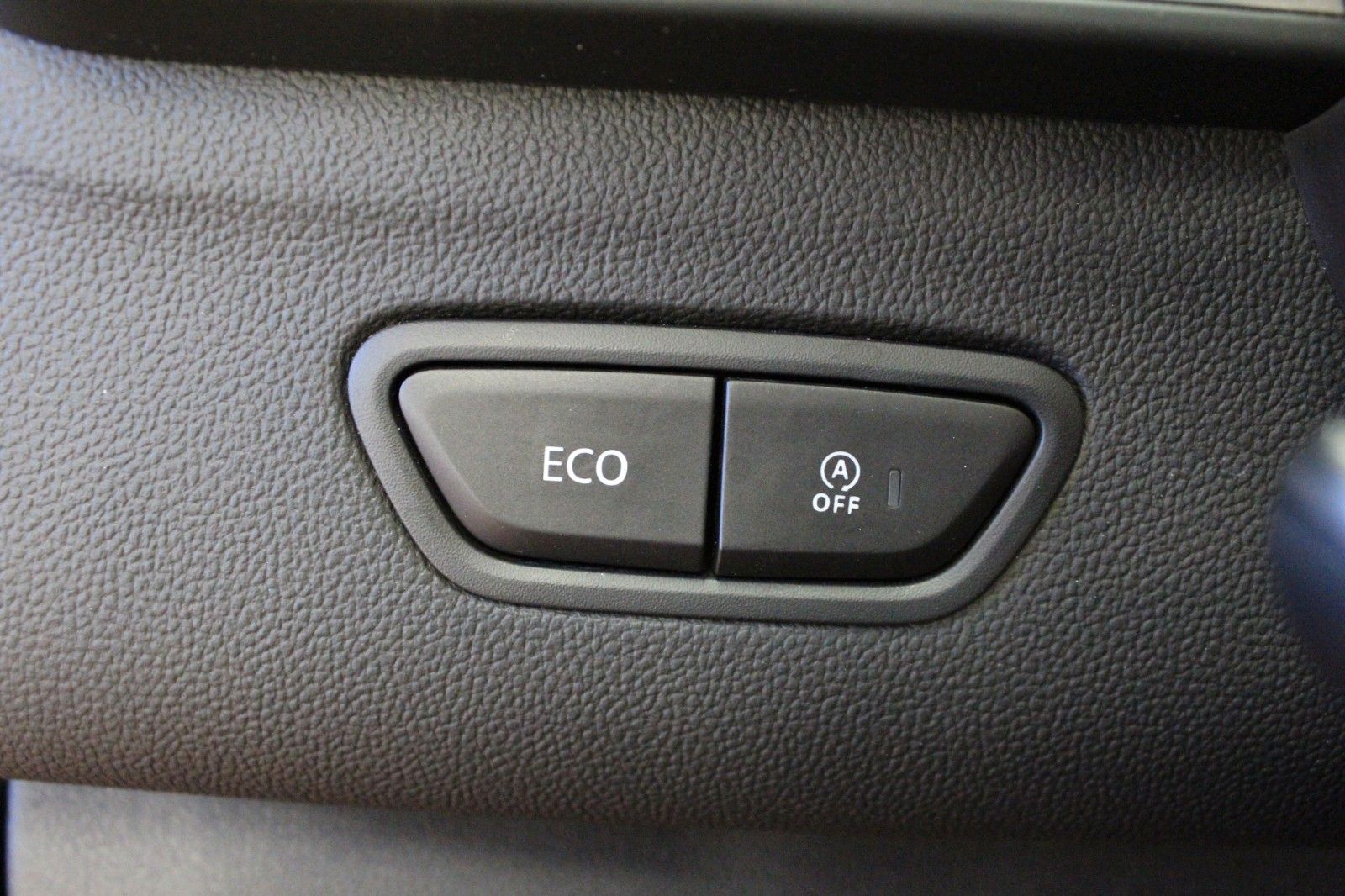 Fahrzeugabbildung Renault Kadjar TCe 140 EDC R-Link*Sitzhzg*AHK