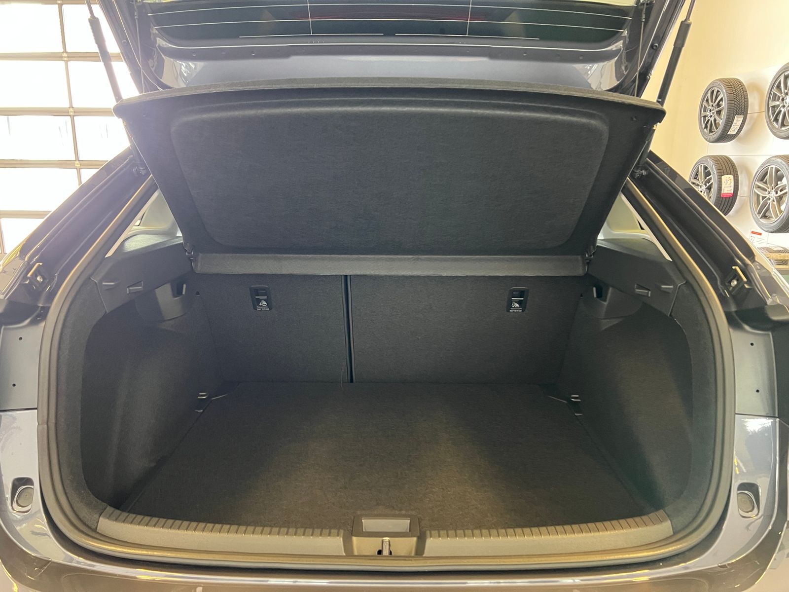 Fahrzeugabbildung Volkswagen Taigo Life 1.5 TSI DSG *IQ-Light, App Connect, L