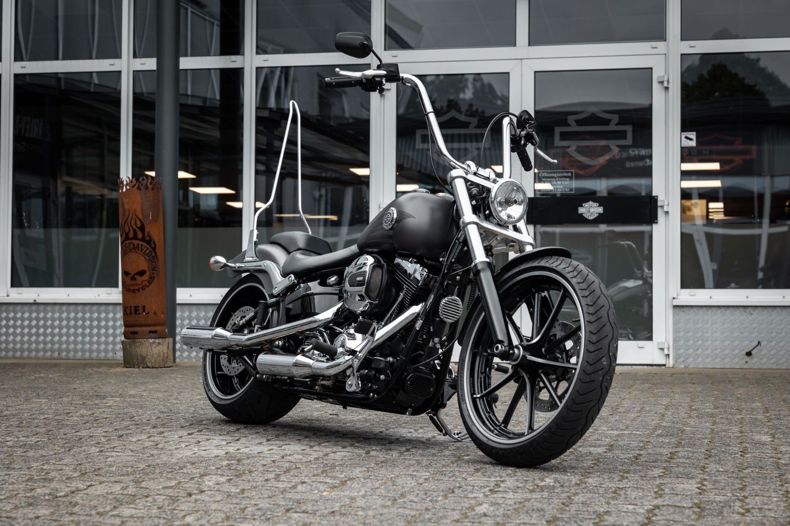 Fahrzeugabbildung Harley-Davidson FXSB Breakout 103 - Kesstech/ Fehling ApeLenker