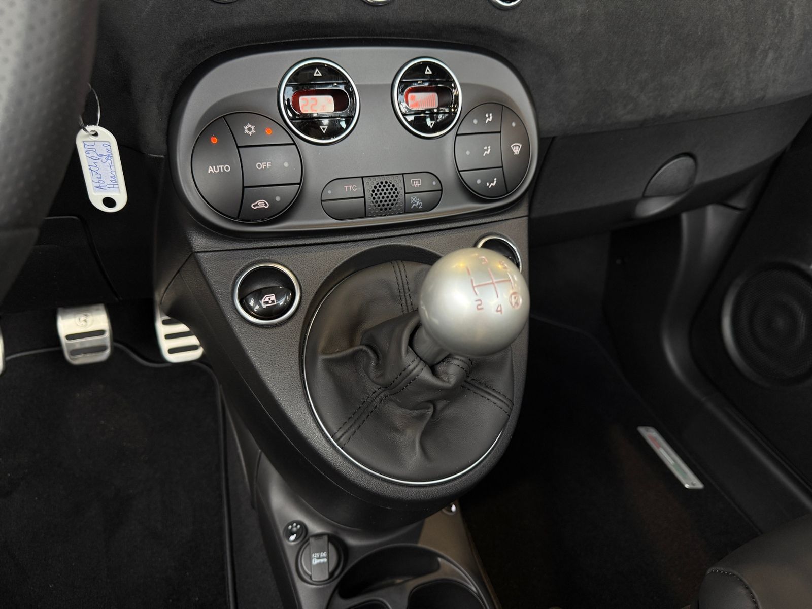 Fahrzeugabbildung Abarth 695C 695 C SHZ BEATS NAVI LEDER