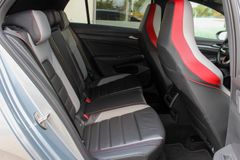 VW Golf VIII Lim. GTI Clubsport / PERFORMANCE / IQ