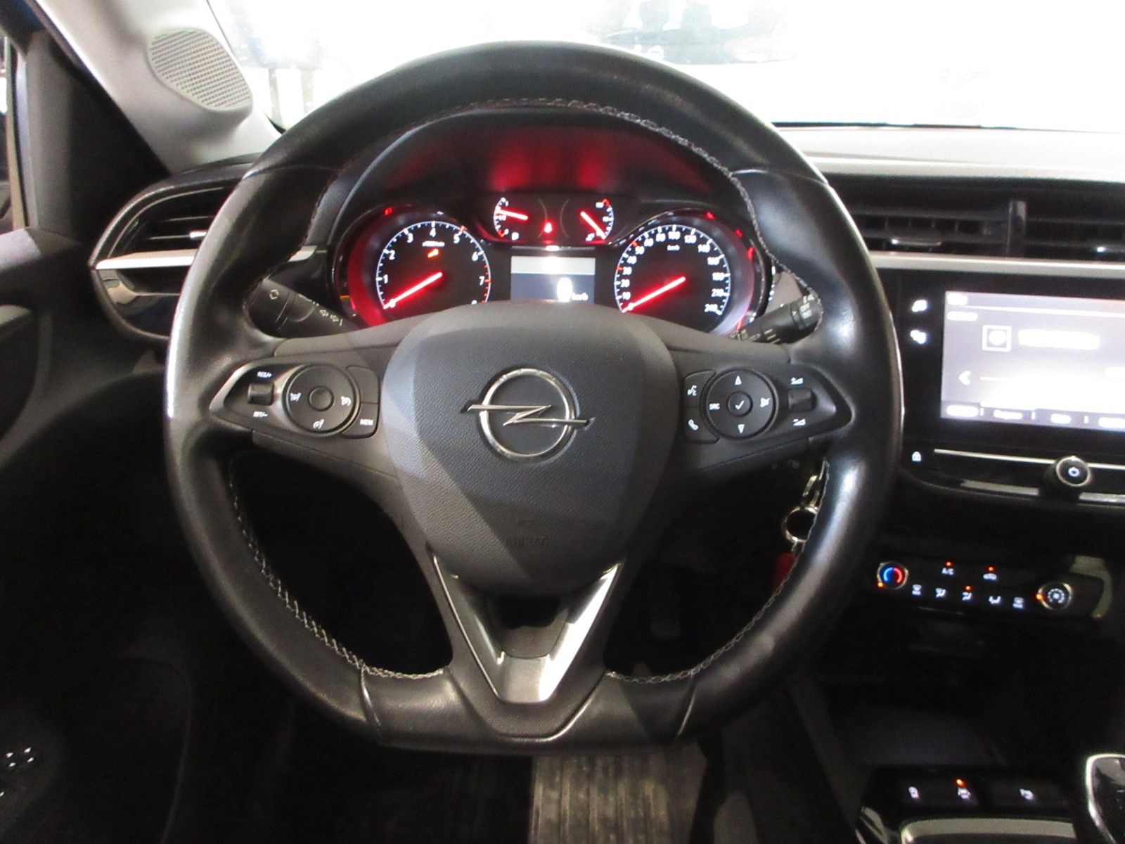 Fahrzeugabbildung Opel Corsa F Edition 1.2 NAVI/PDC/R´CAM/DAB/TEMPOMAT