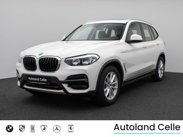 BMW X3 xD30e Panorama Kamera DAB HiFi WLAN Stop&Go