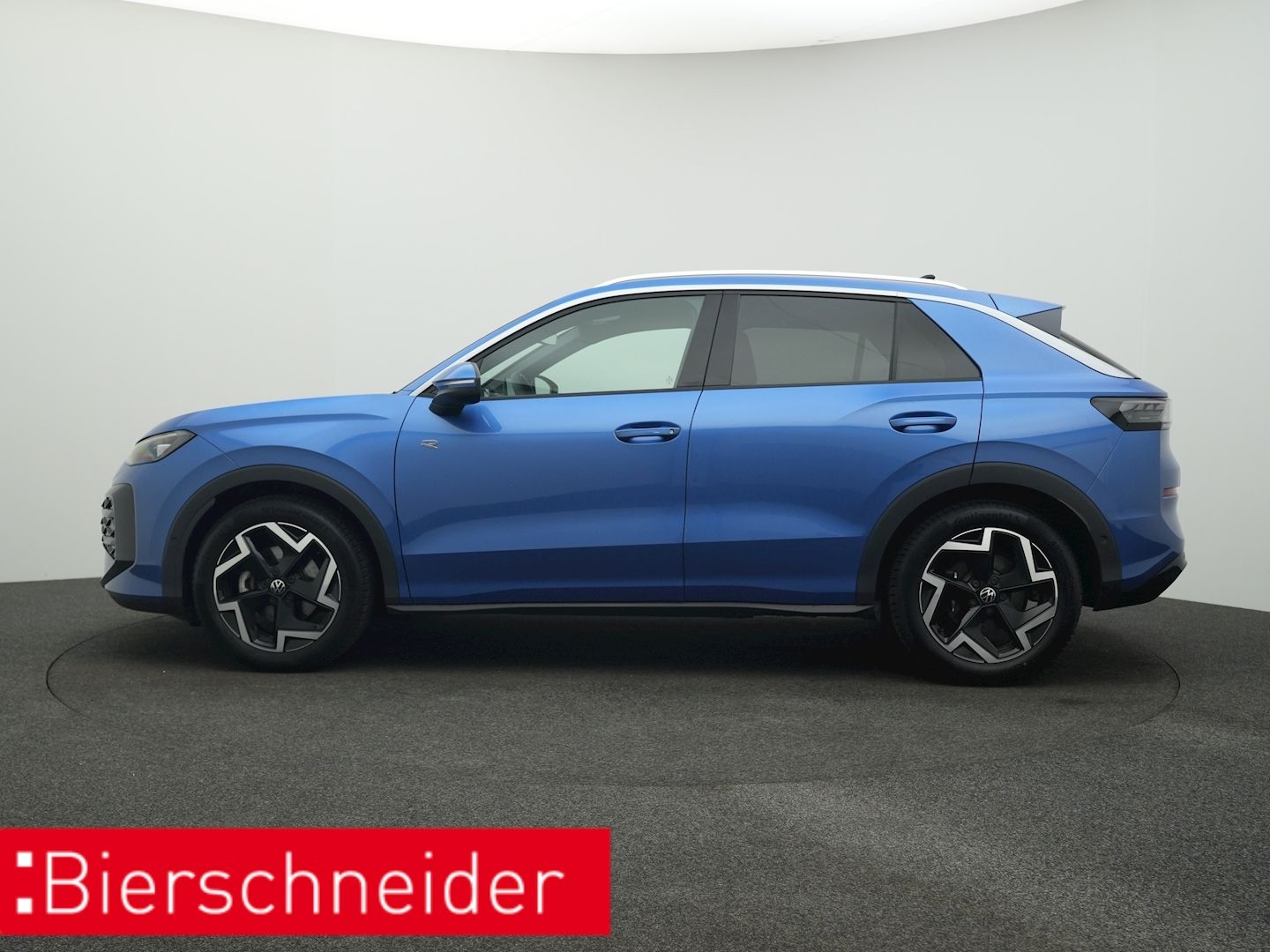 Volkswagen T-Roc 1.5 eTSI DSG R-Line IQ.LIGHT EASY-OPEN NAV imagem 3