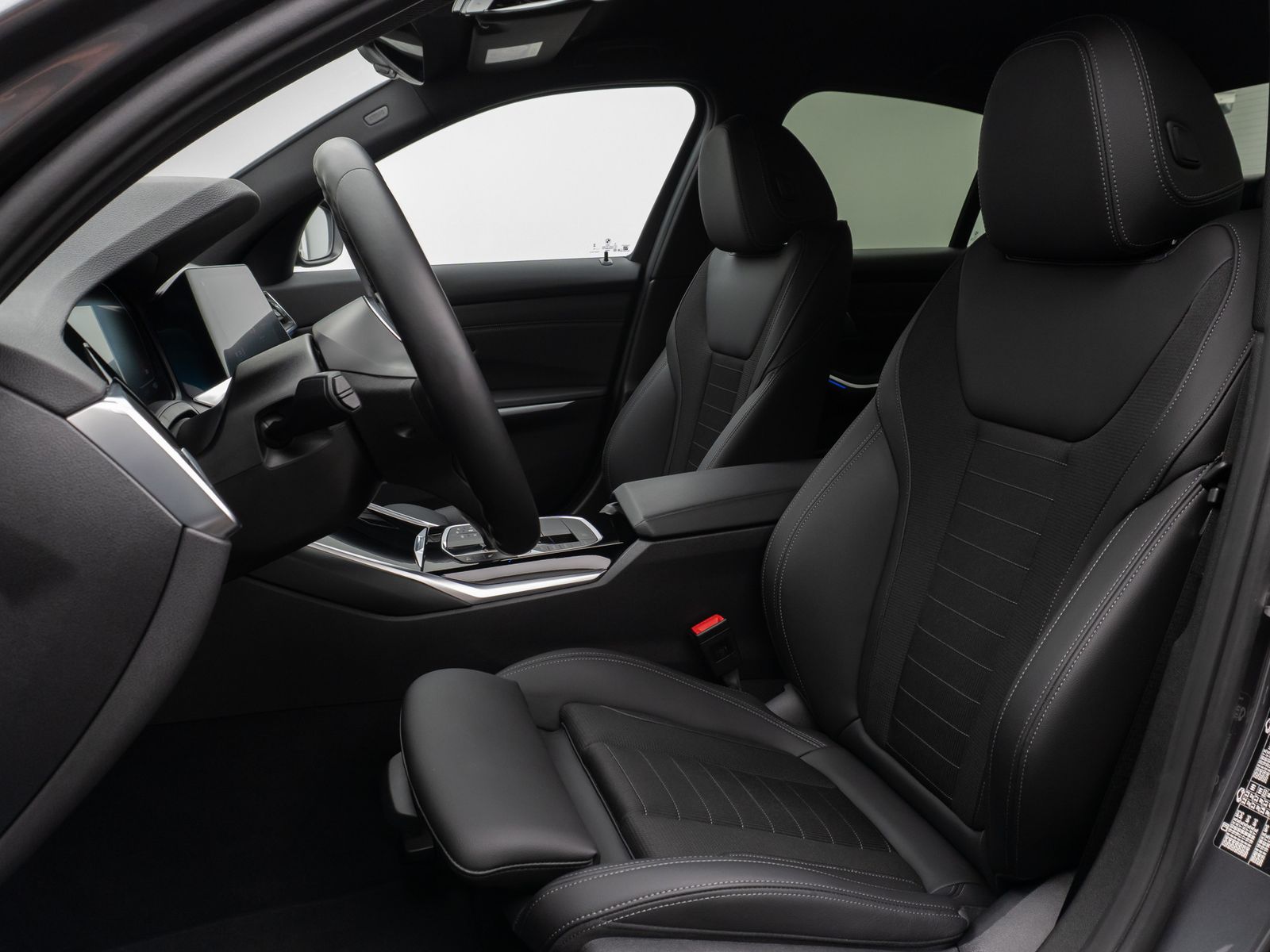 Fahrzeugabbildung BMW 318d Kamera DAB Sport Alarm Geschwindigkeitsreg