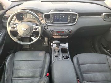 KIA Sorento - 3