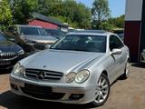 Mercedes-Benz CLK 280 - silberne Mercedes-Benz CLK 280
