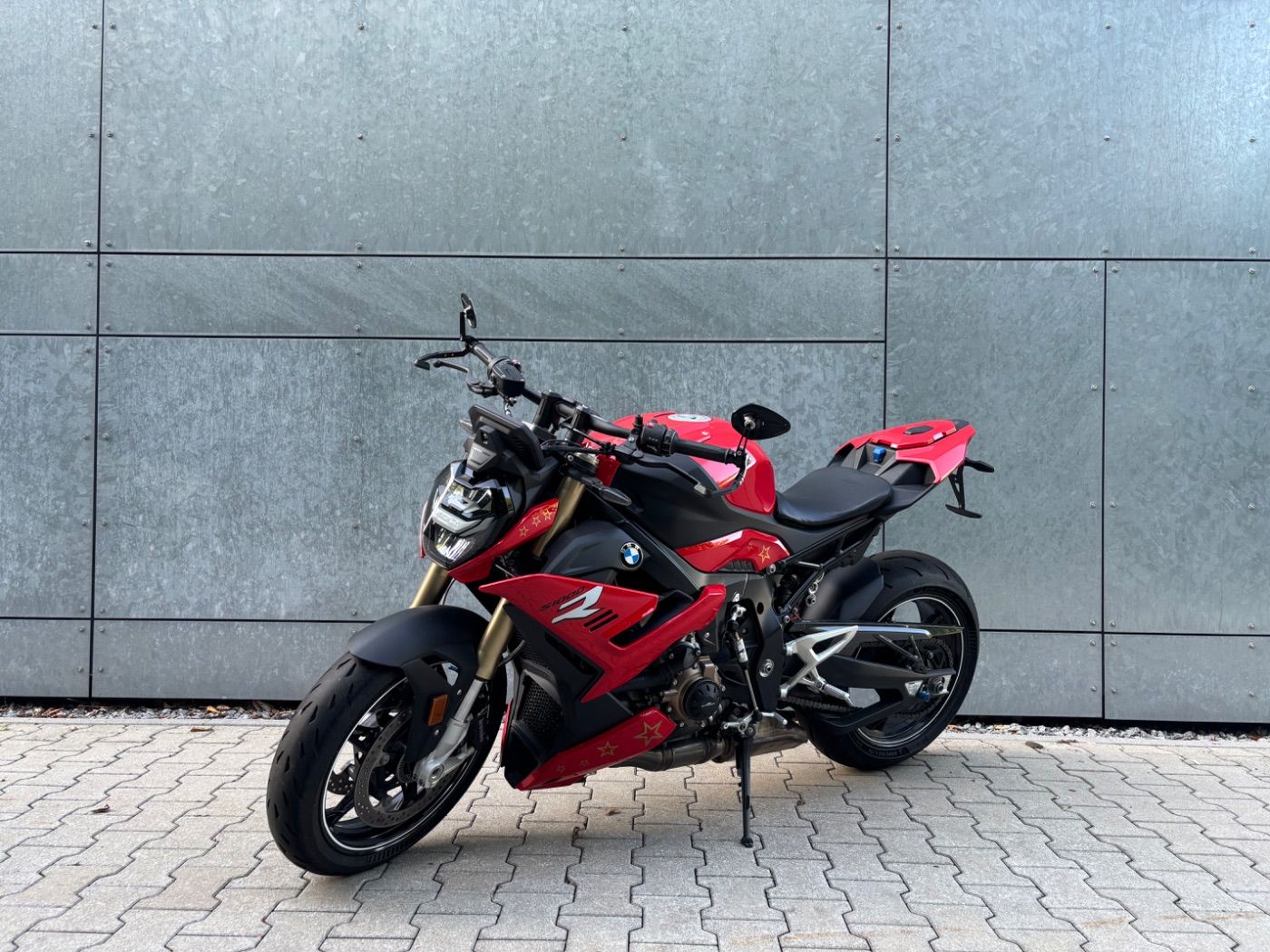 Fahrzeugabbildung BMW S 1000 R Dynamikpaket Kurzer Kennzeichenhalter