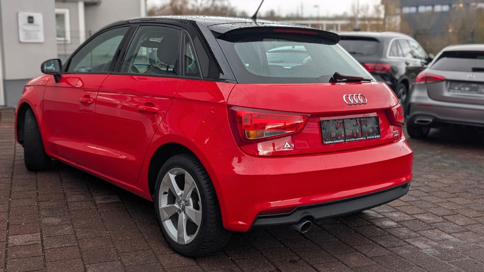 Audi A1 Sportback sport distronic,Navi,Teilleder,
