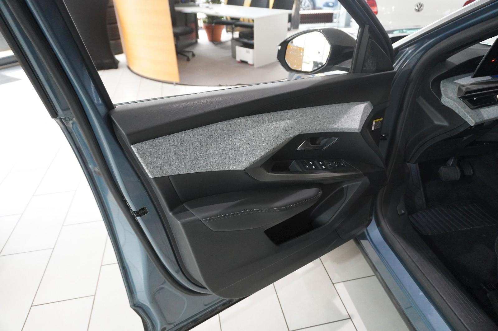 Peugeot 3008 Hybrid 145 ALLURE E-DSC NAVI/LED/360°/SPORT