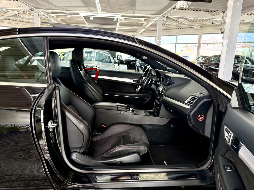Mercedes-Benz E 320