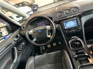 Ford S-MAX Titanium S *Navi*BiXenon*Sitzheizung*