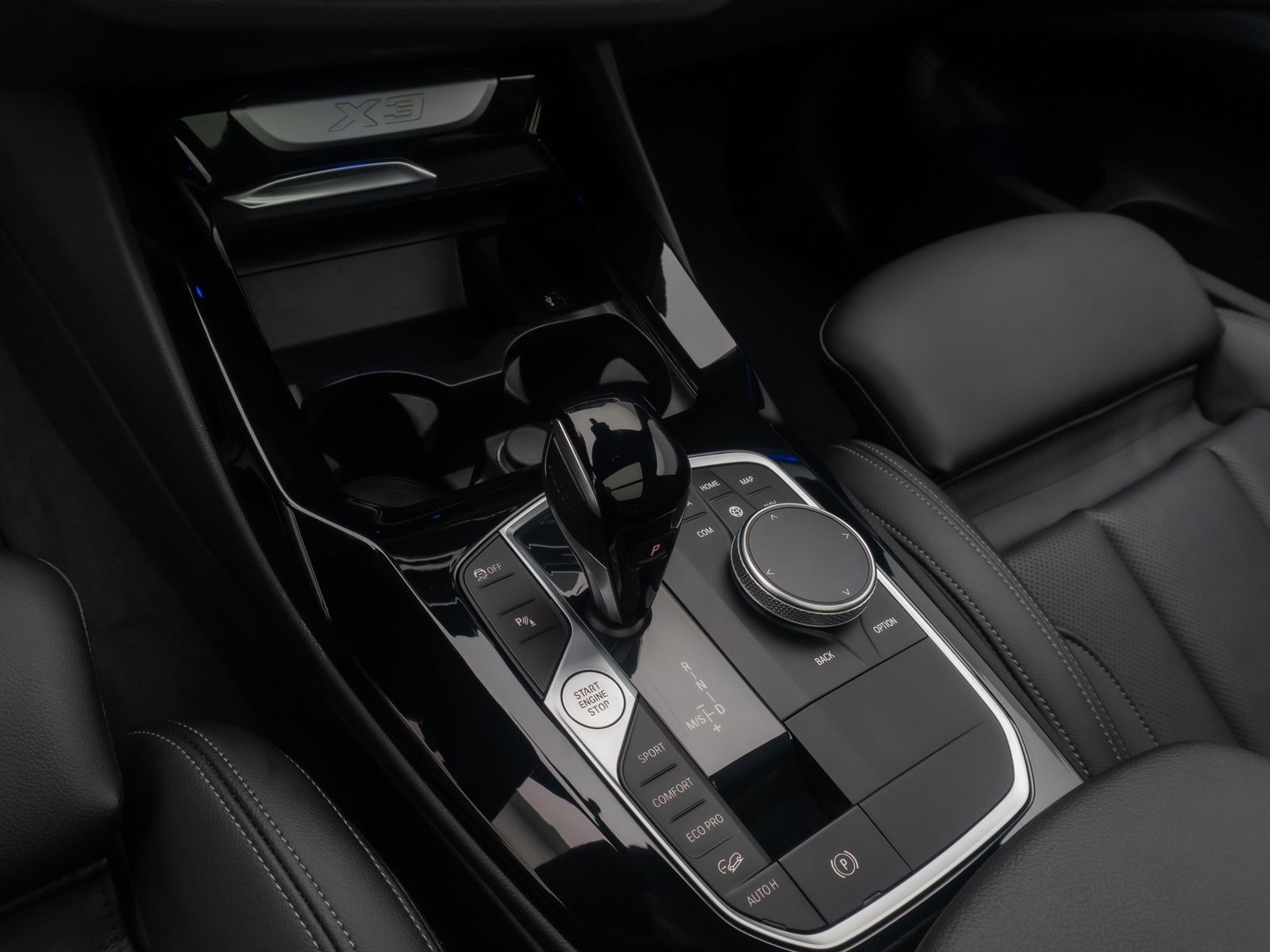 Fahrzeugabbildung BMW X3 xD20d M Sport Kamera DriveAs DAB Panorama 19"