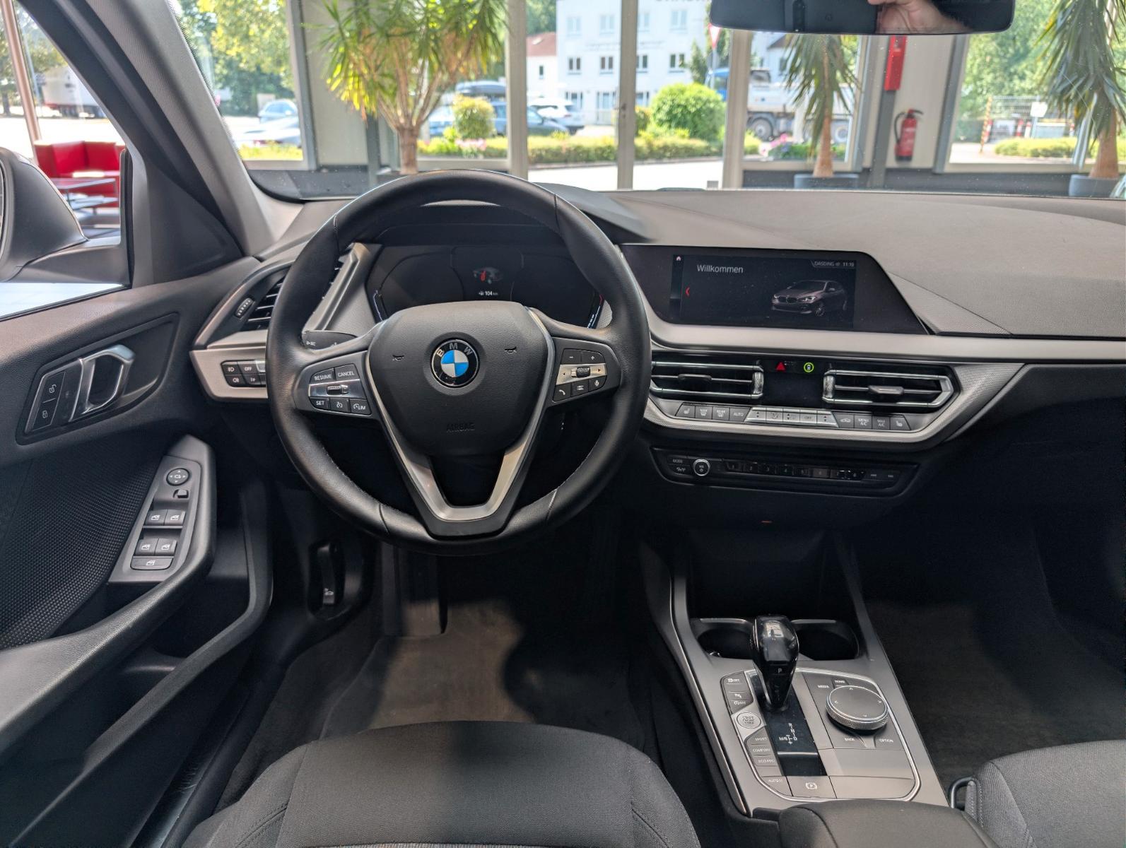 BMW 116 i Aut. Advantage, миниатюра 9