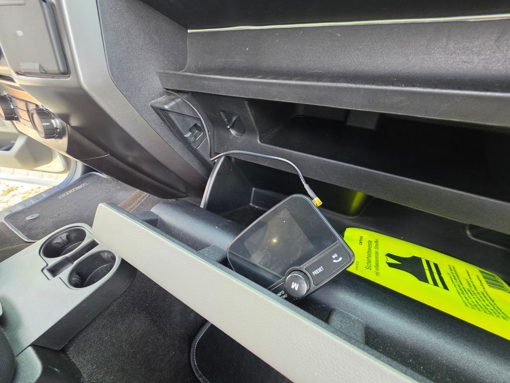 FORD F 150 Lariat 2.7 V6 Benzin FX 4x4 offroad FORD F 150 Lariat 2.7 V6 Benzin FX 4x4 offroad