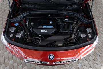 Bild 22 BMW X2 xDrive 25 e Advantage Plus PHEV