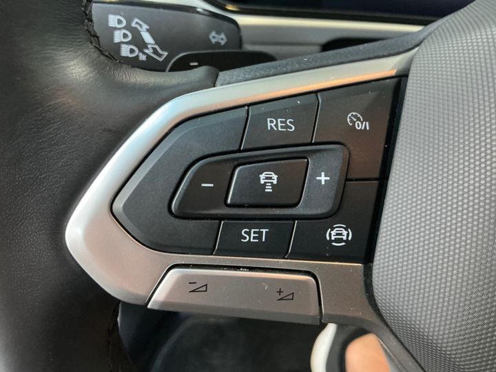 Fahrzeugabbildung Volkswagen T-Roc Life TSI DSG *AHK*Cam*LED*PDC*Sitzhzg*ACC*