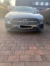 Mercedes-Benz A 200 - AMG Line 2019 Panoramadach viele Extras - Mercedes-Benz A 200 in Köln