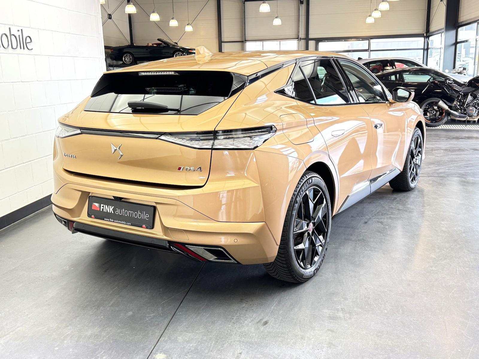 DS Automobiles 4 E-Tense 225 Performance Line+ 1.Hand