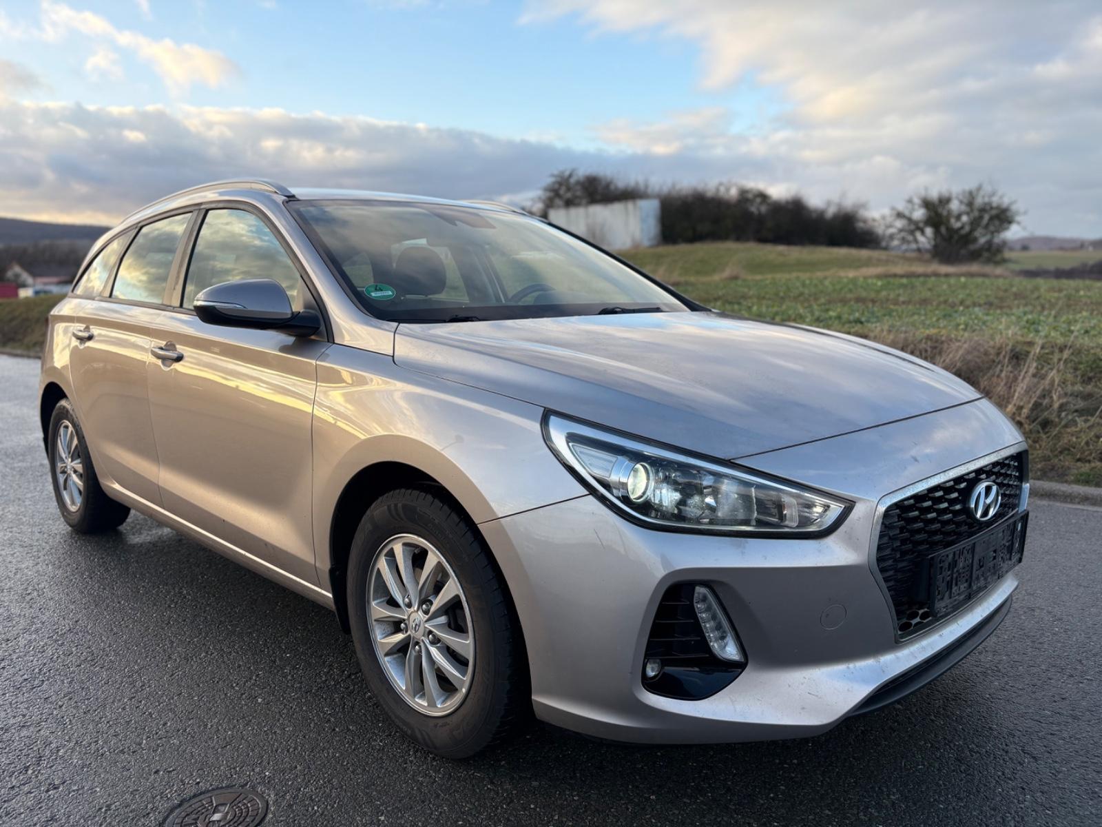 Hyundai i30 1.4 Trend*KLIMA*TEMPOMAT*LANEASSIST*LED*ALU