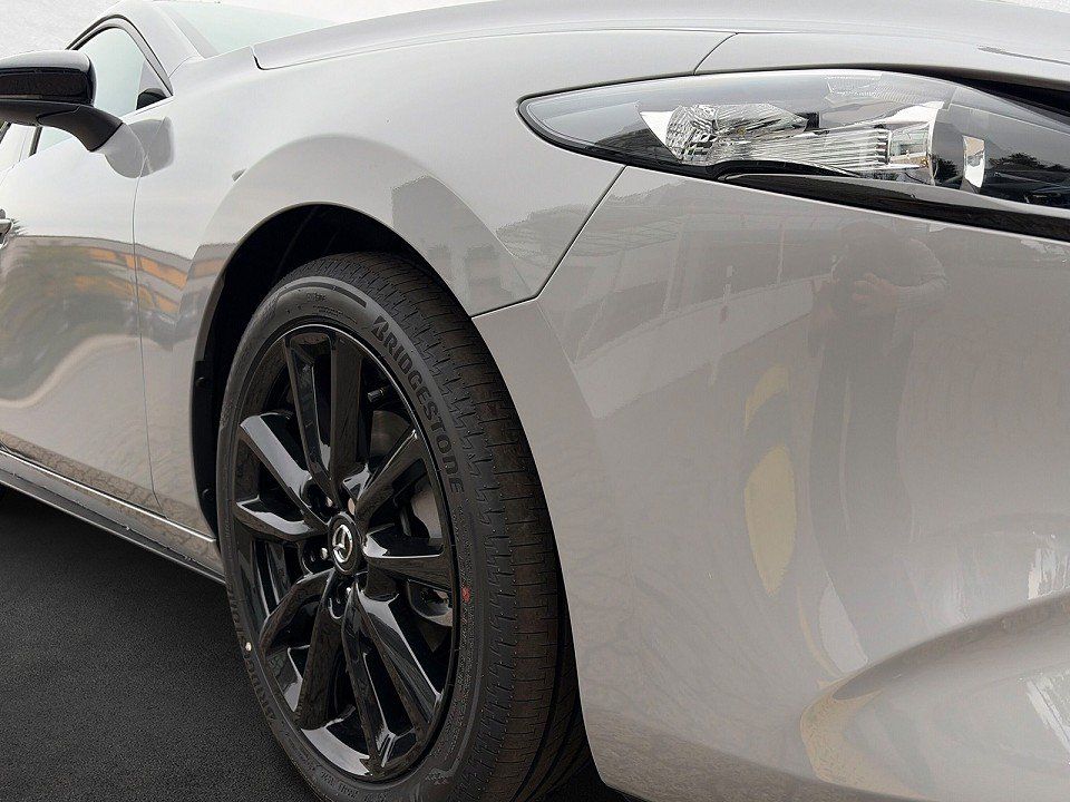 Mazda 3 2.5L e-SKYACTIV G 140ps 6MT Homura imagem 3