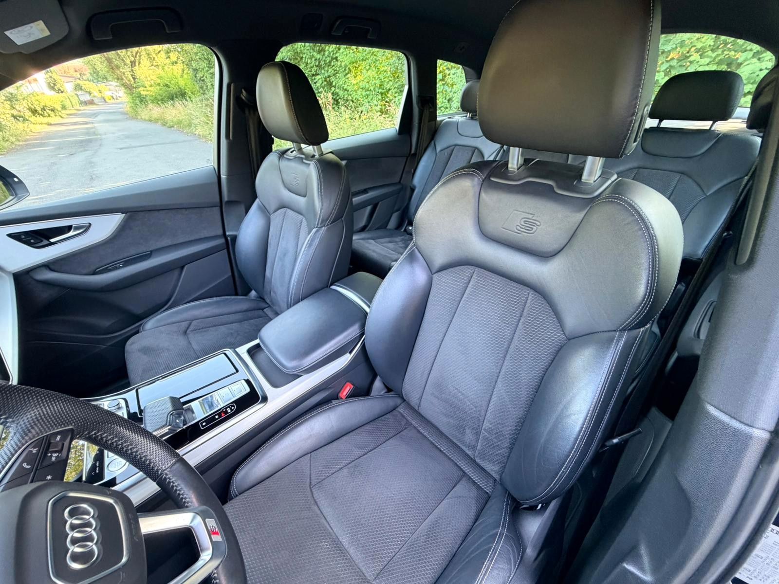 Audi Q7 45 TDI quattro S line foto 11