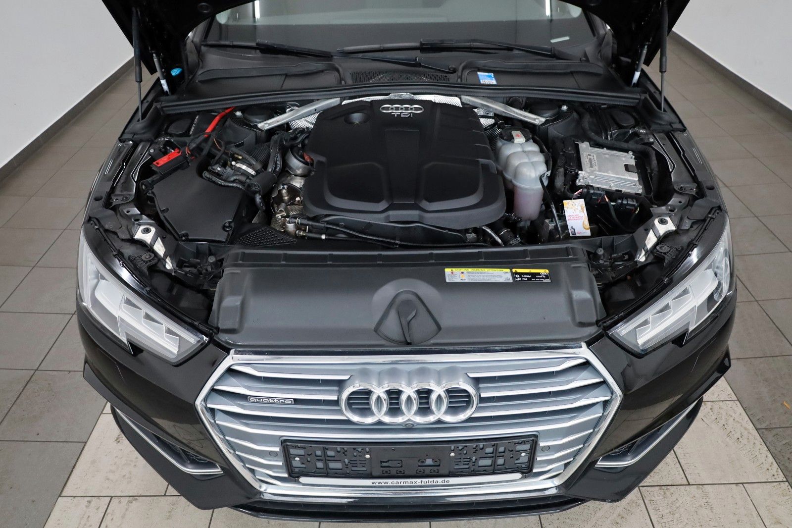 Fahrzeugabbildung Audi A4 Avant 40TDI quattro sport T.Leder,Navi,LED,SH