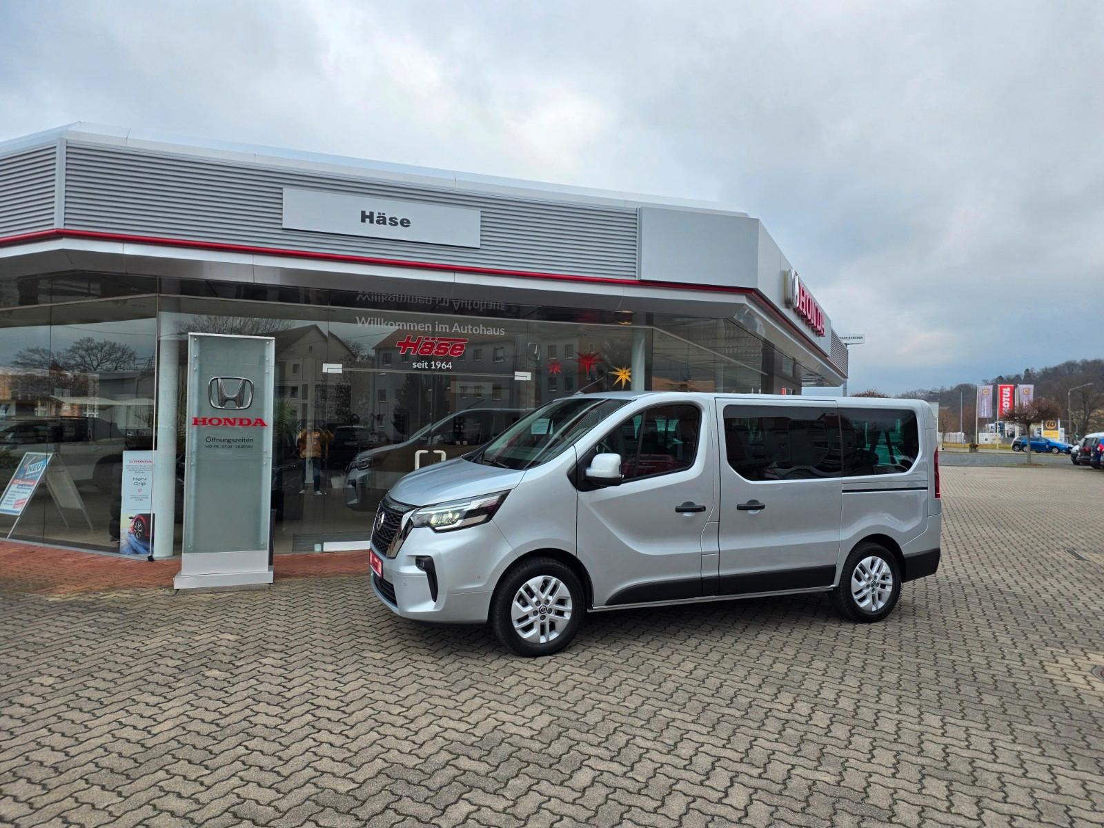 Nissan Primastar 2,0 dci Automatik 9 Sitzer Tekna