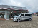 Nissan Primastar 2,0 dci Automatik 9 Sitzer Tekna - silberne Nissan Primastar