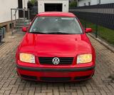 Volkswagen VW Bora 1.6 SR Comfortline Unfallfrei*Fami... - Volkswagen Bora Comfortline mit Benzin-Antrieb
