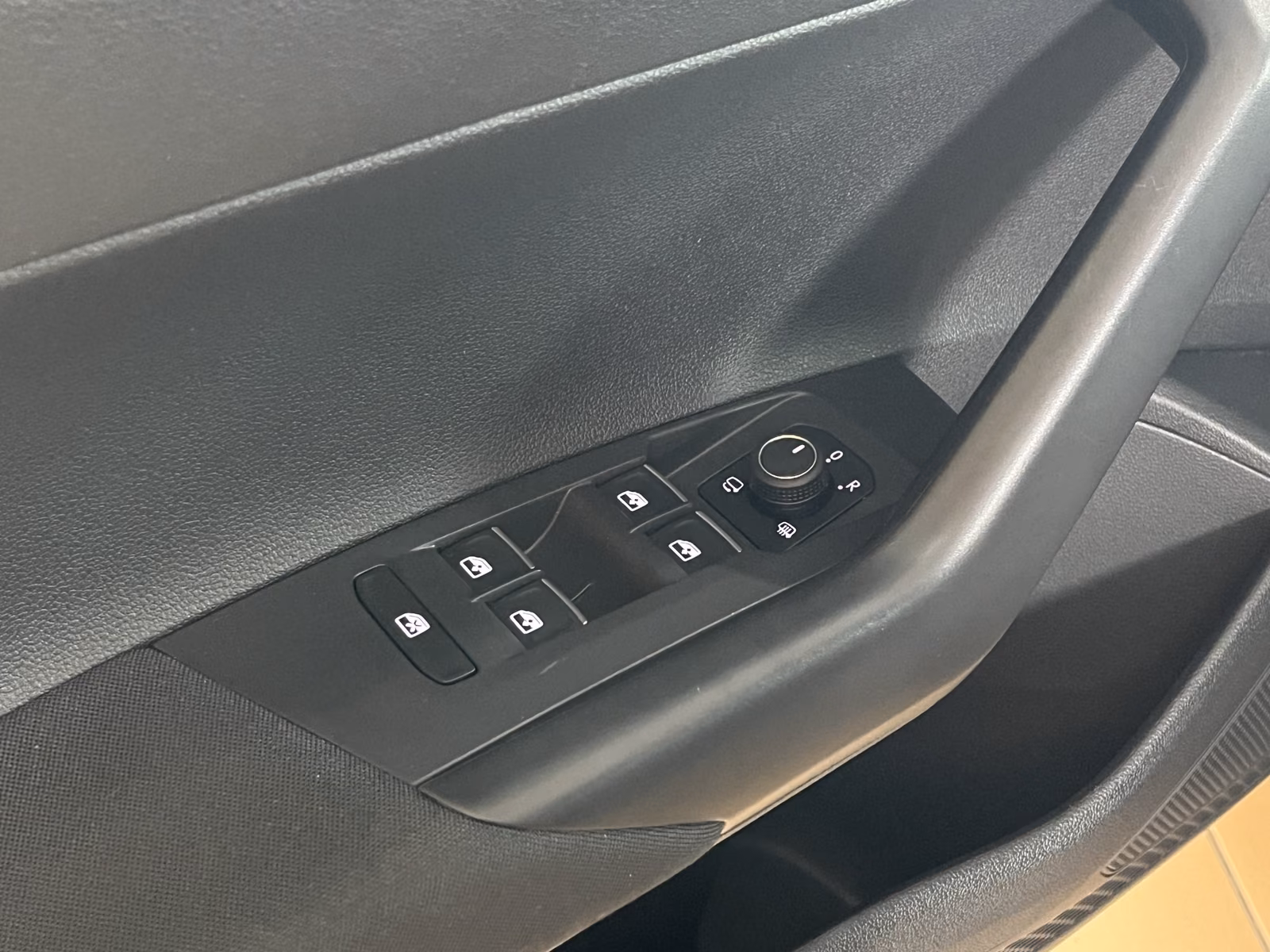 Volkswagen Taigo R-Line Navi dig.Cockpit ACC LED SHZ PDC