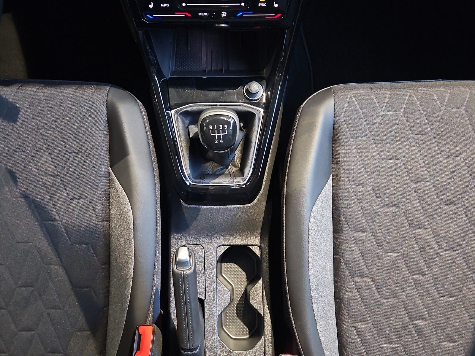 Volkswagen T-Cross - Bild 9